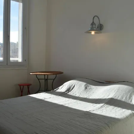 2 Pieces A Port-vendres, 4 Personnes, Proche Centre Et Criee, Animaux Admis - Fr-1-225c-8 Apartment